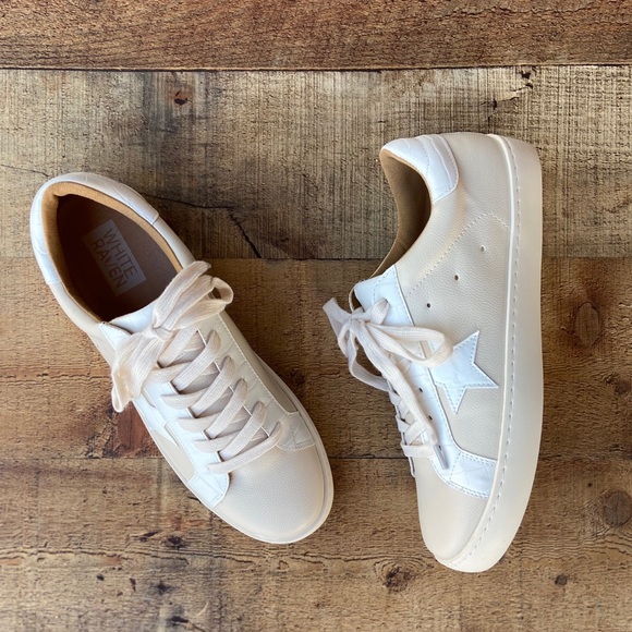 Vici Shoes - ⭐️Champagne & White Faux Leather Sneakers